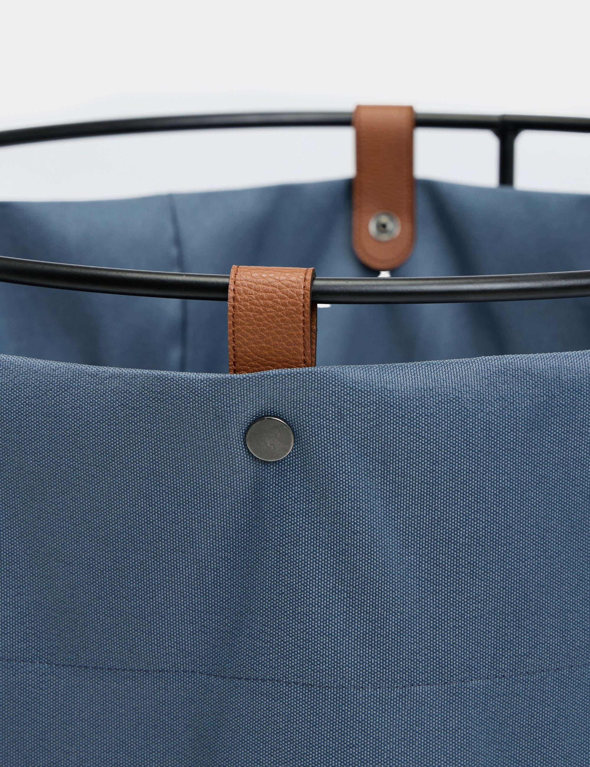 Edda Deri Askılı Metal Gövdeli Retro Çamaşır Sepeti - Füme