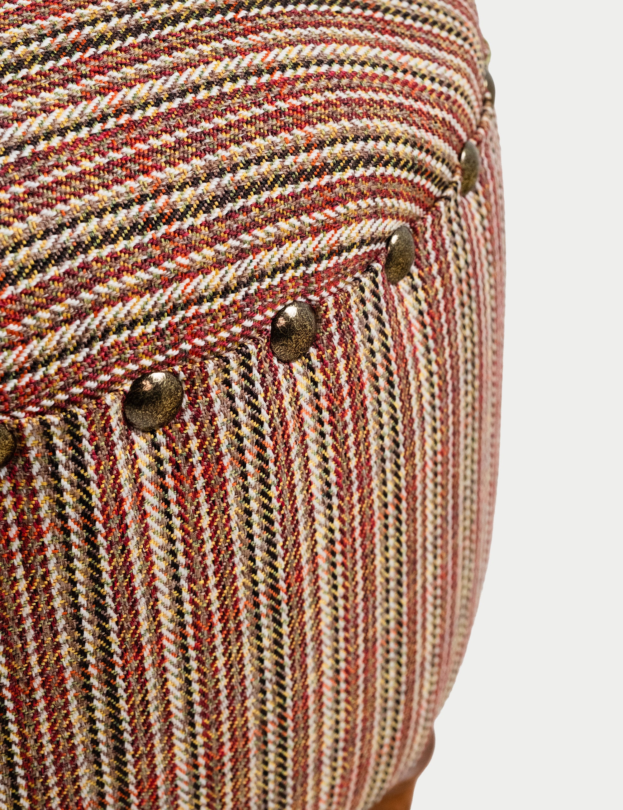 Saga Nostajik Ekose Ahşap Ayaklı Puf