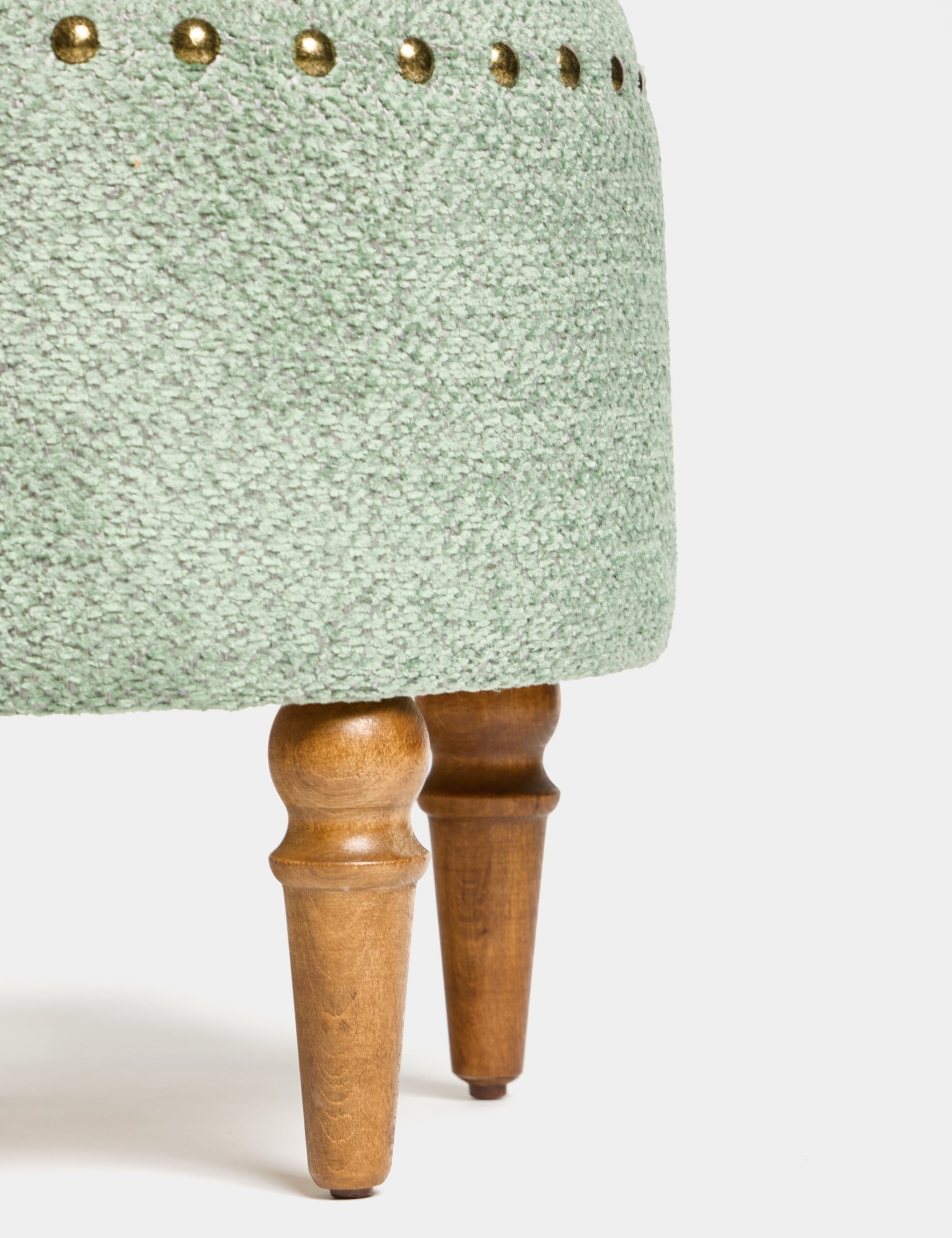 Saga Nostajik Ahşap Ayaklı Puf