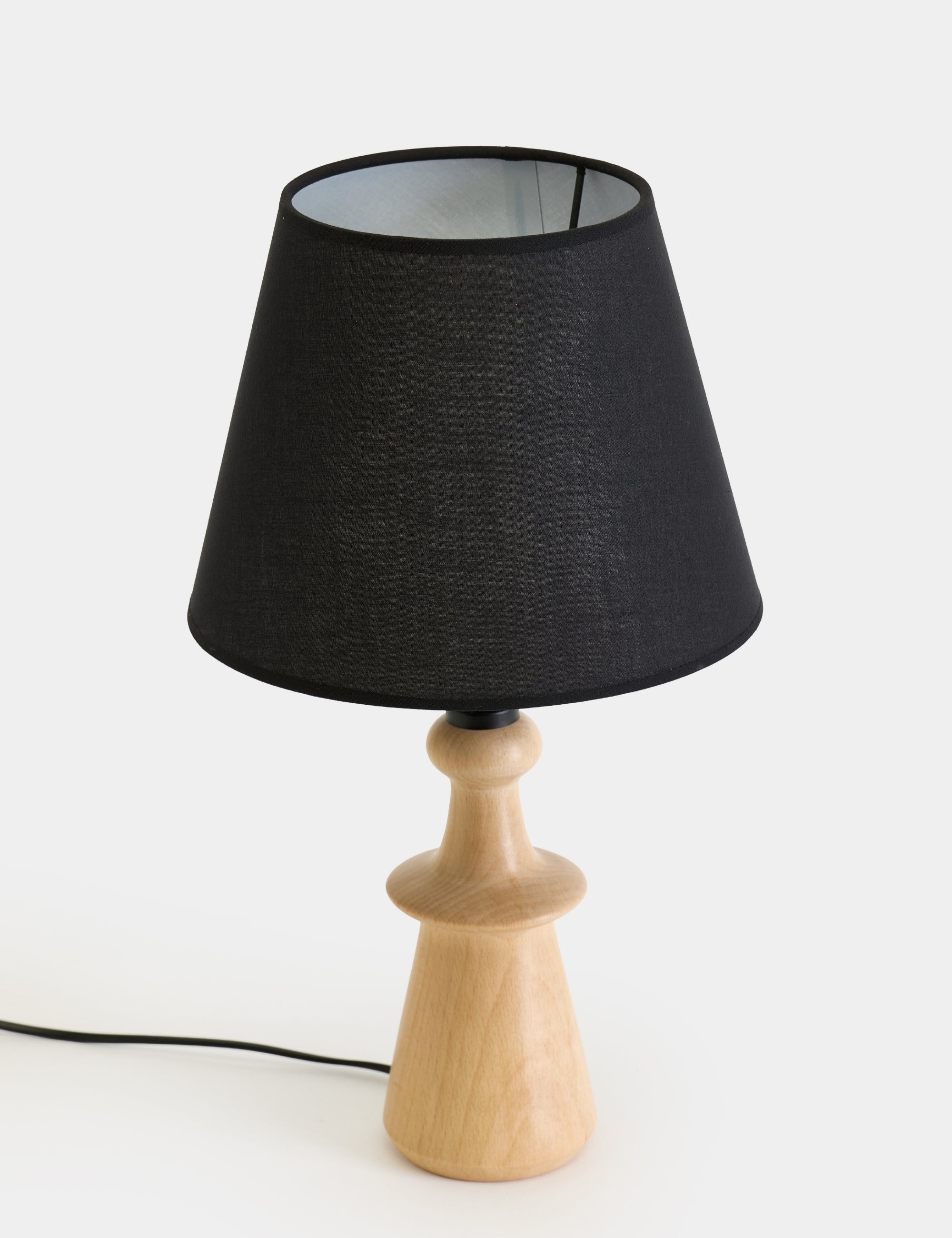 Sandnes Kumaş Şapkalı Ahşap Abajur