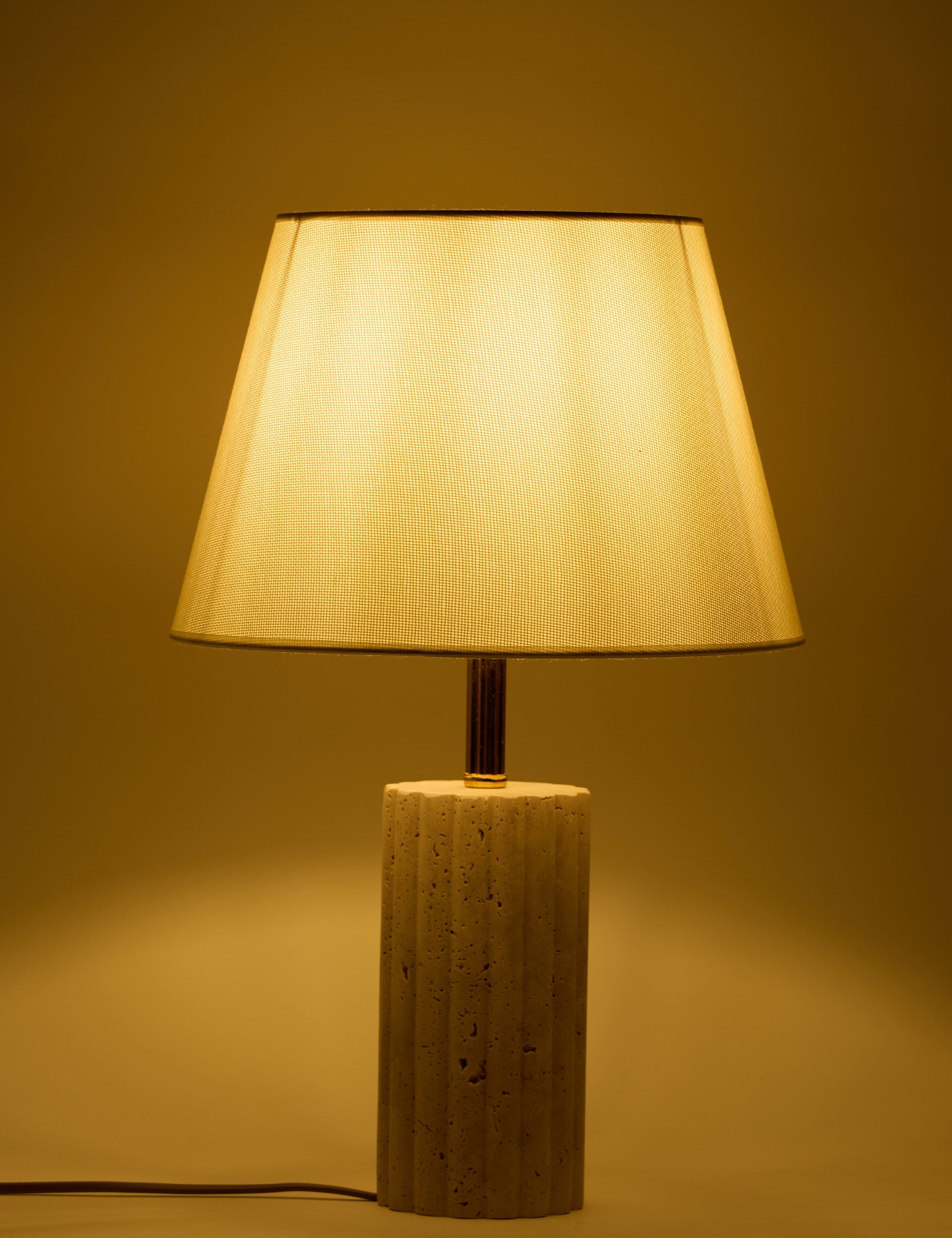 Astra Kumaş Şapkalı Gold Traverten Abajur