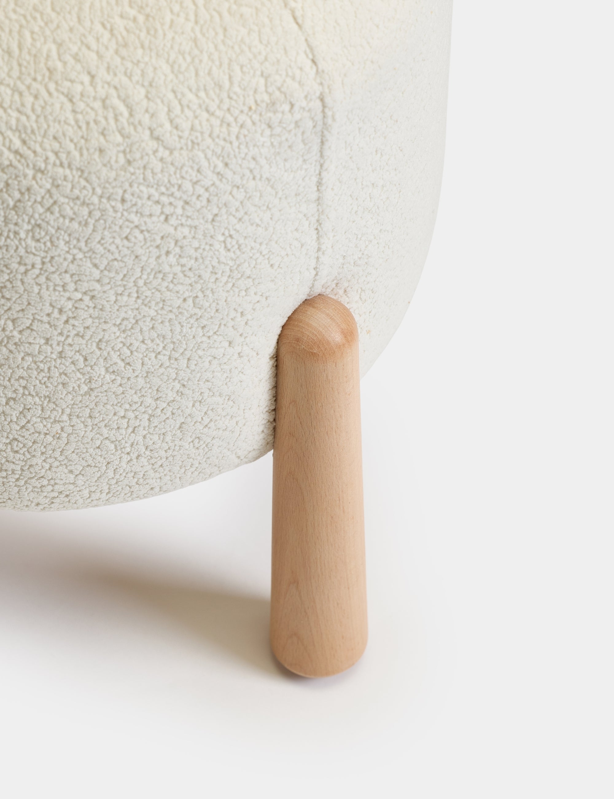 Floki Naturel Ahşap Ayaklı Puf