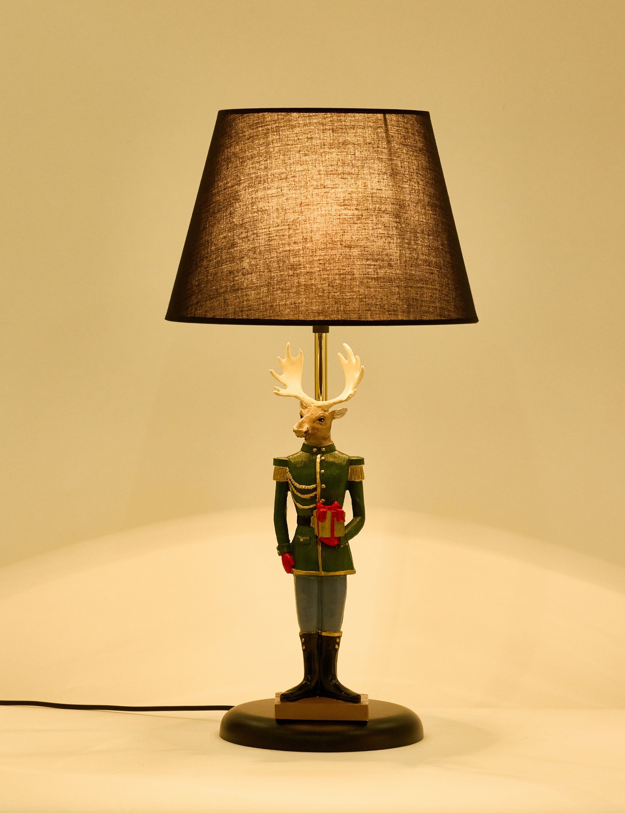 Fındıkkıran Geyik Asker Gift Figürlü Abajur & Biblo